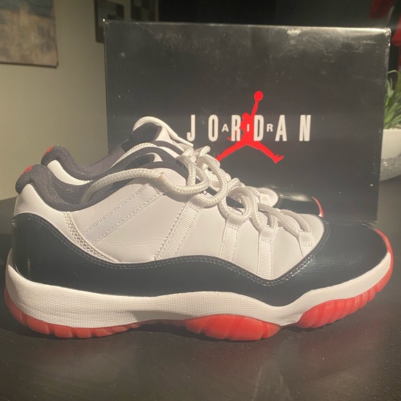 Air Jordan 11 Retro Low Concord Bred Sz. 11 main image 10